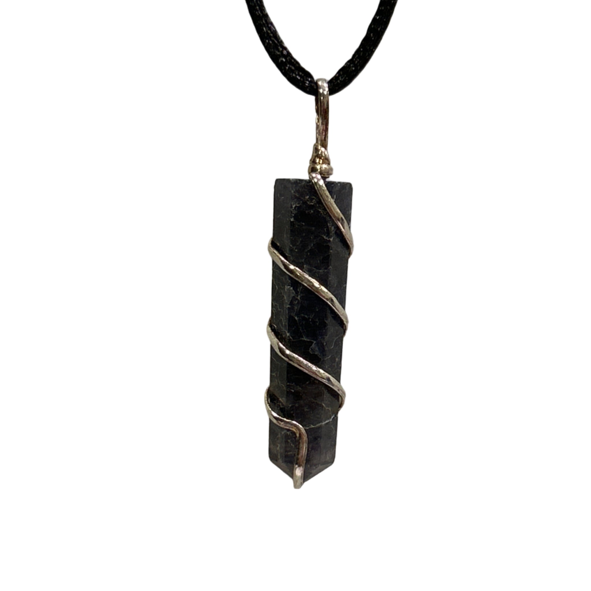 Iolite pendant