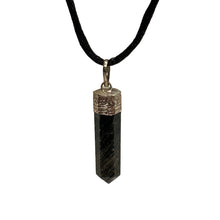 Load image into Gallery viewer, Iolite pendant

