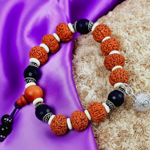 Load image into Gallery viewer, Amethyst/rudraksha crown chakra bracelet
