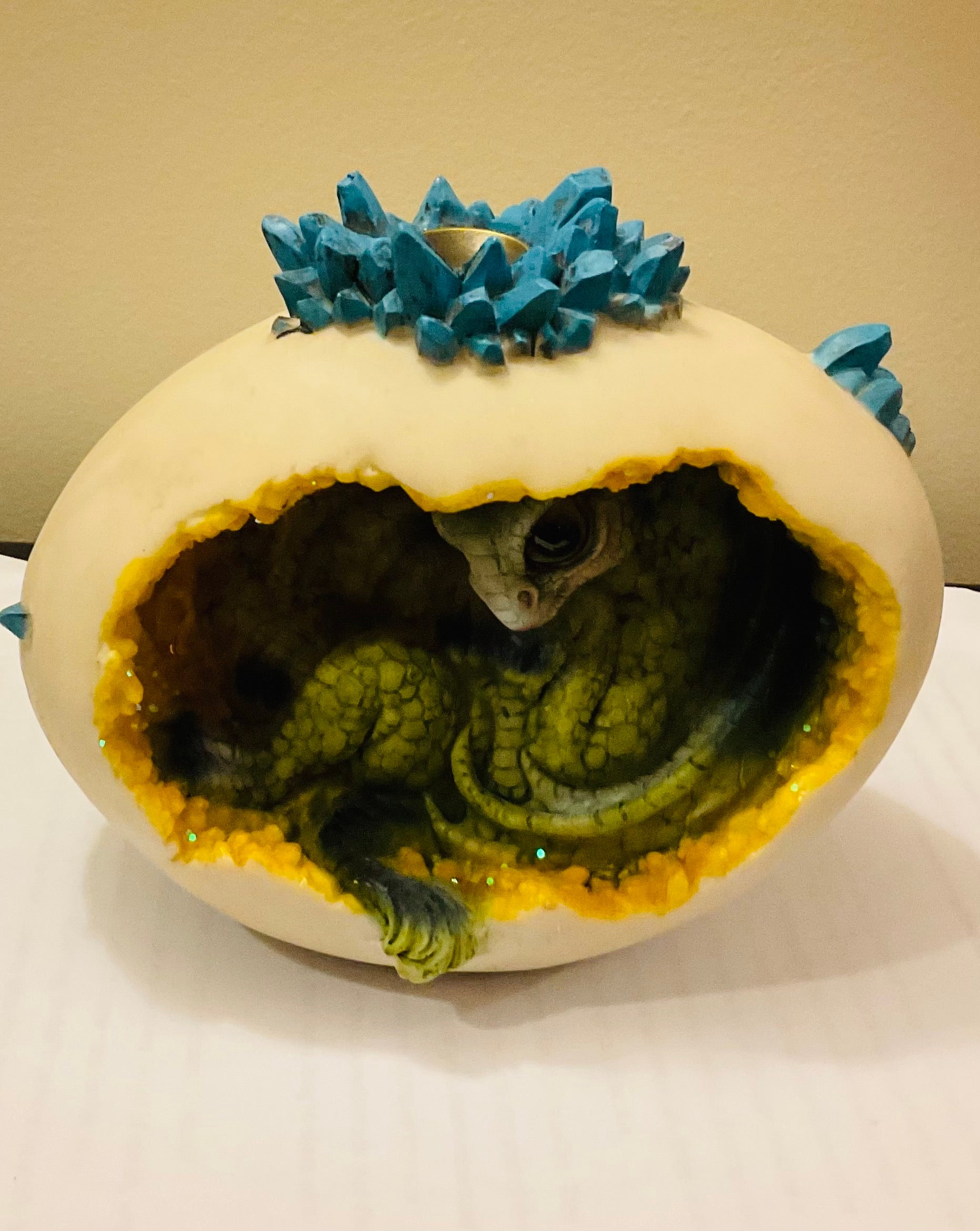 Lite up dragon backflow burner