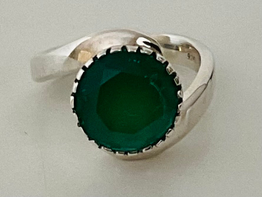 Green aventurine ring