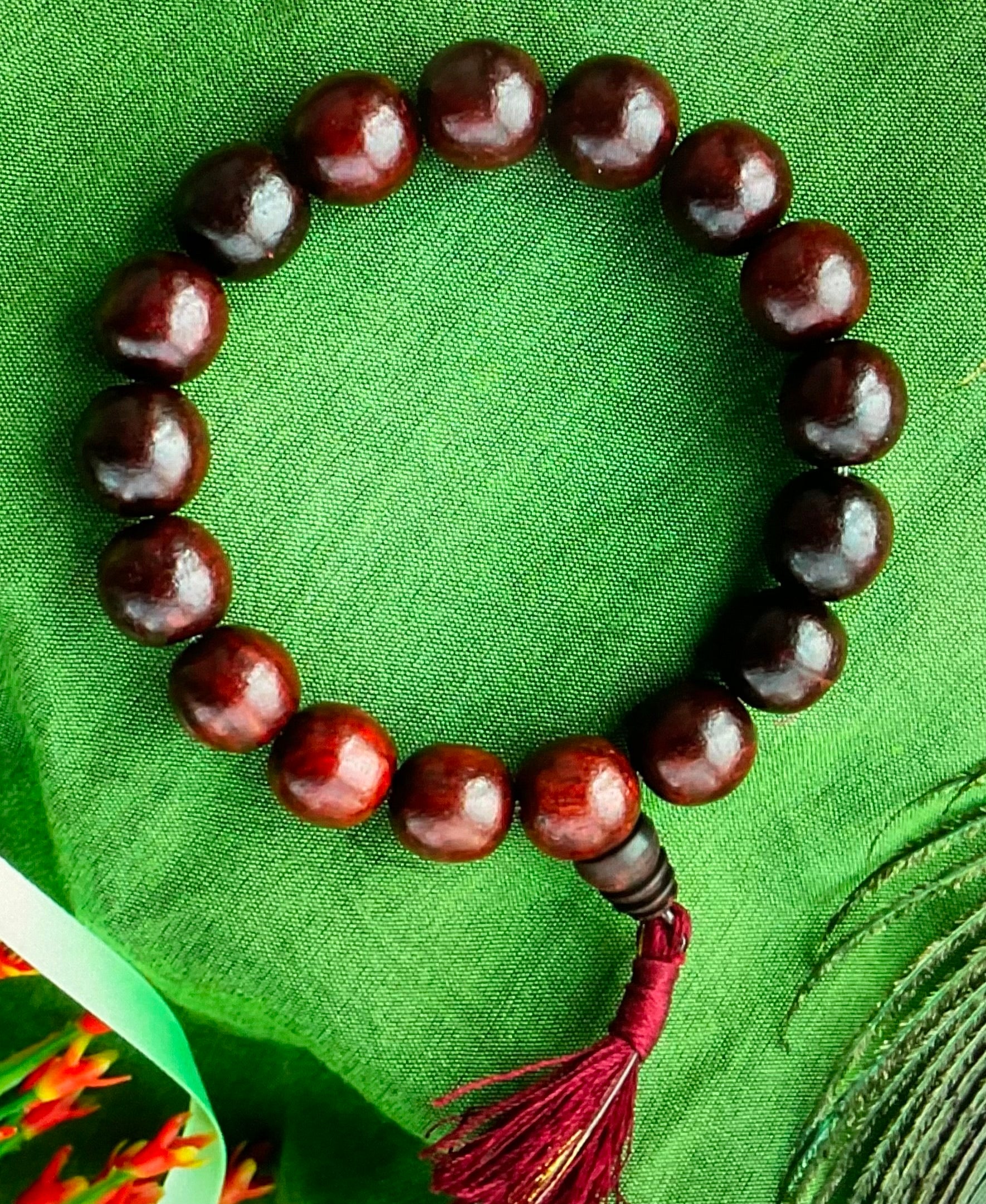 Red sandalwood bracelet