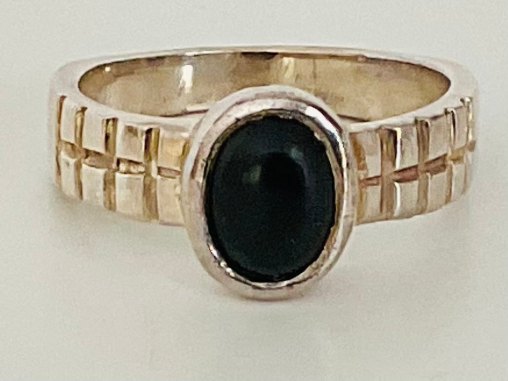 Black onyx ring design  2
