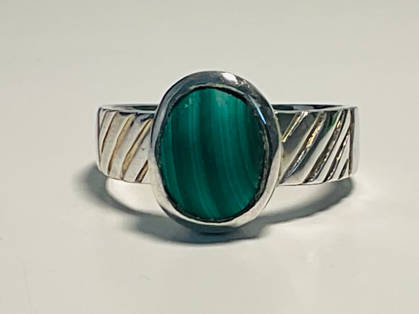 Malachite ring design 4